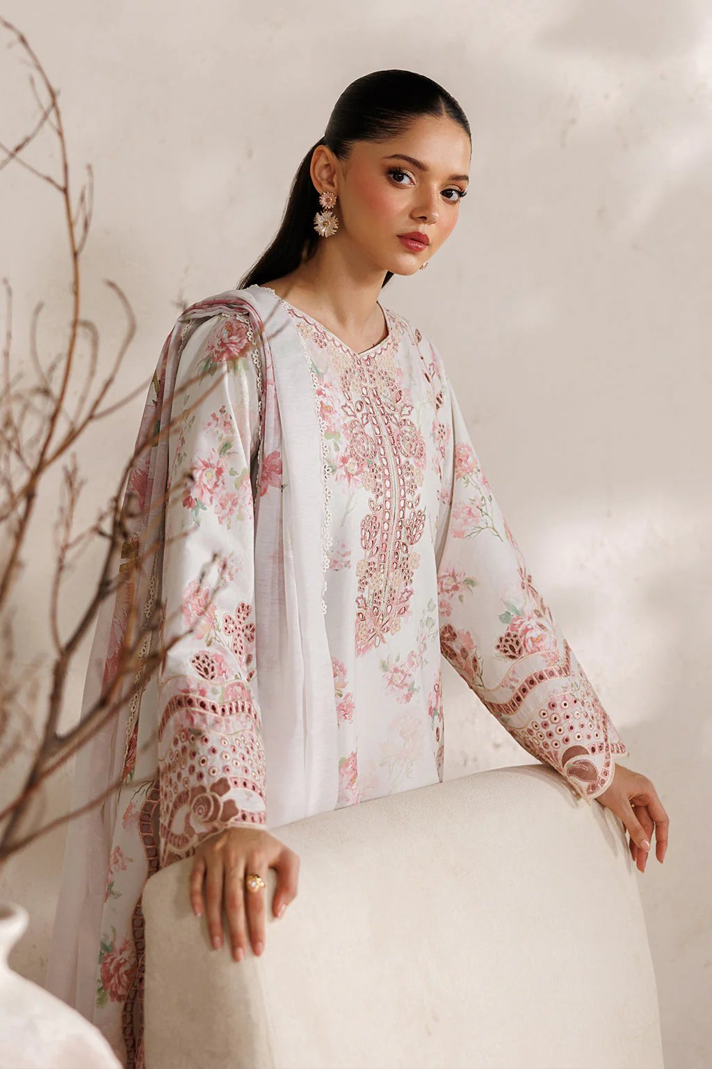 IZNIK Festive Lawn Unstitched Embroidered 3Pc Suit IBE-04
